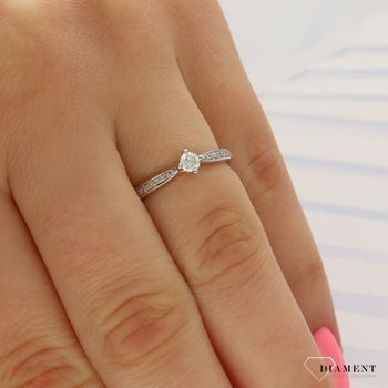 Pierścionek złoty DIAMENT 585 białe złoto i diamenty 0660027155 HSI.jpg